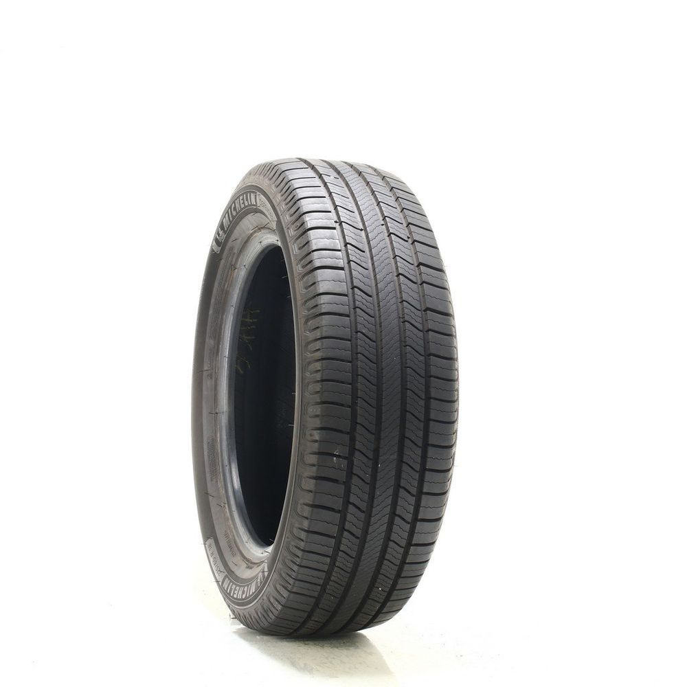 Set of (2) Driven Once 225/60R18 Michelin Defender 2 100H - 10.5/32 - Image 1