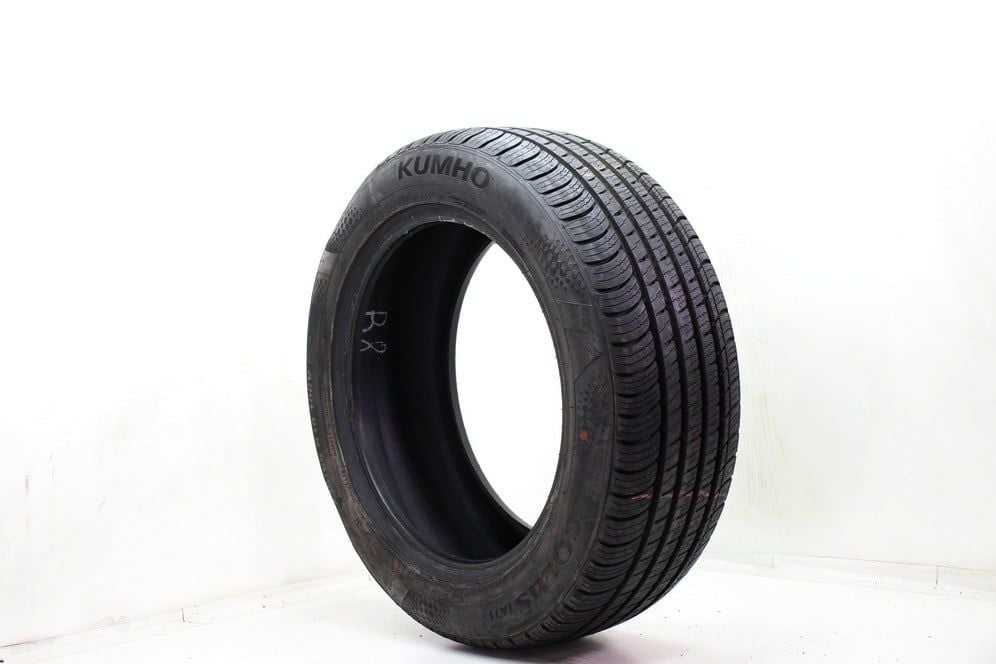 Driven Once 235/55R18 Kumho Solus TA71 100V - 10.5/32 - Image 1