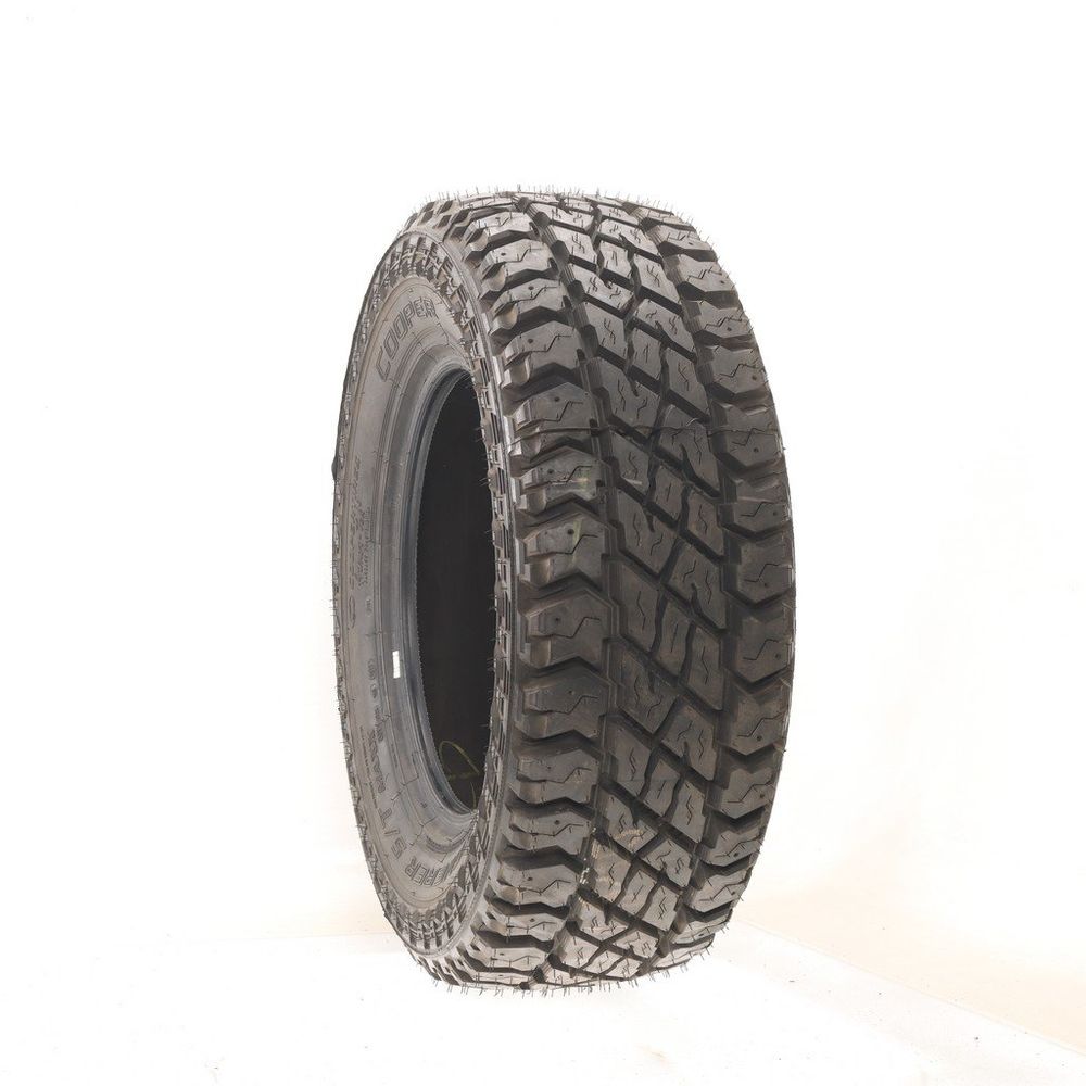 Driven Once LT 265/65R17 Cooper Discoverer S/T Maxx 120/117Q E - 19/32 - Image 1